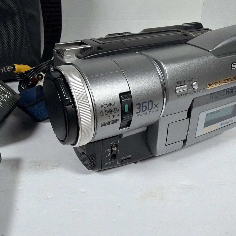 Sony Handycam DCR-TRV103 Digital8 Hi8 Camcorder w/Power Adapter,Battery & Extras